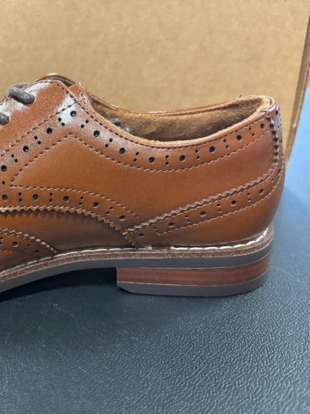 Kids size 1.5 Florsheim Dress shoes